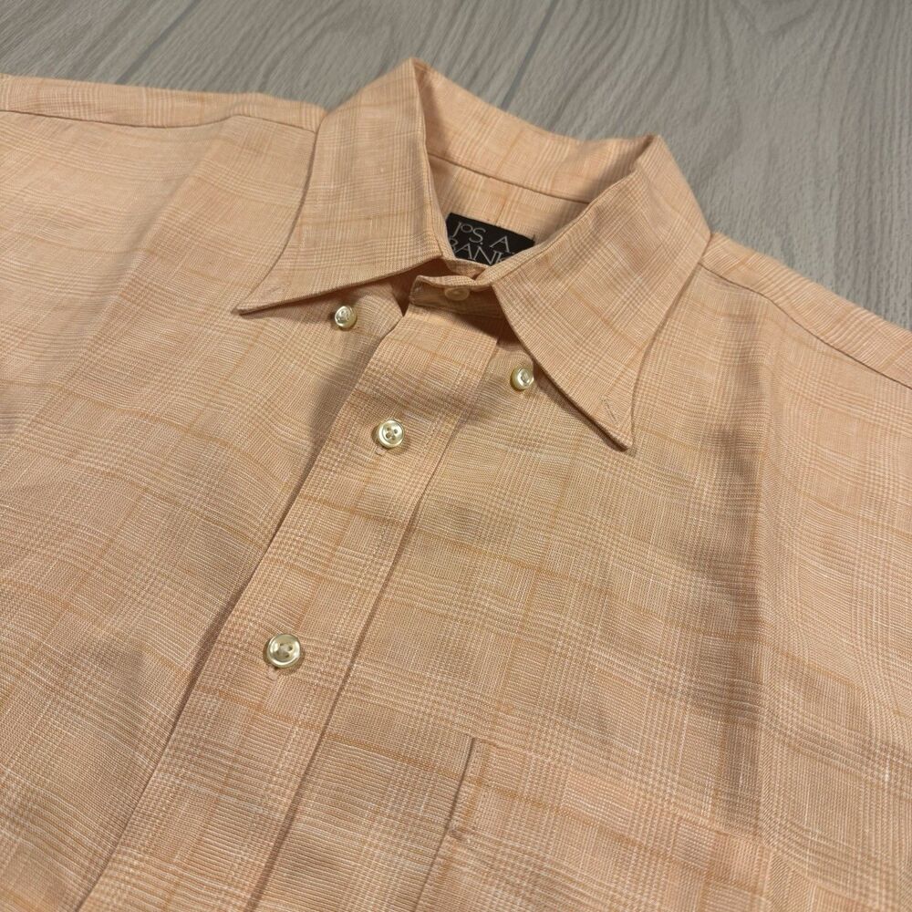 Jos A Bank Travelers Linen Short Sleeve Button Down Short Men’s L Orange Plaid